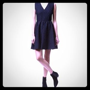 Maje sophisticated knitted dress navy brand new XS